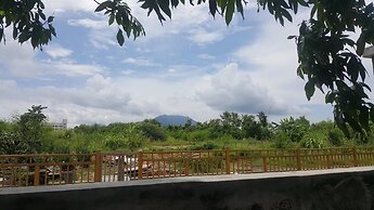 Houselet Hostel