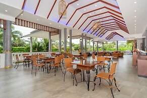 Phuket La Siesta, Naiharn Beach