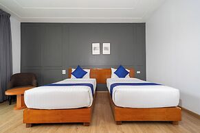 Phuket La Siesta, Naiharn Beach