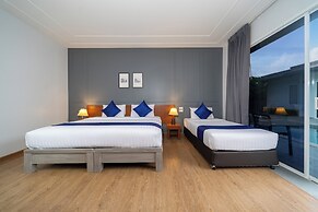 Phuket La Siesta, Naiharn Beach