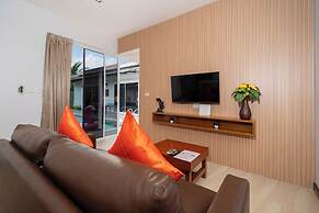 Phuket La Siesta, Naiharn Beach