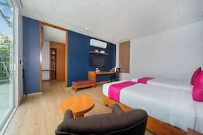 Phuket La Siesta, Naiharn Beach