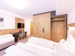 Arlen Lodge Hotel