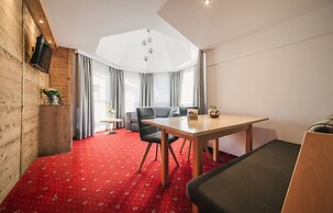 Arlen Lodge Hotel