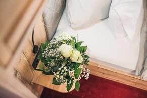Arlen Lodge Hotel
