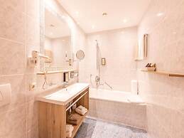 Arlen Lodge Hotel