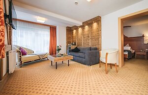 Arlen Lodge Hotel