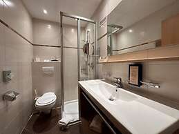 Arlen Lodge Hotel