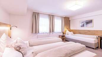 Arlen Lodge Hotel