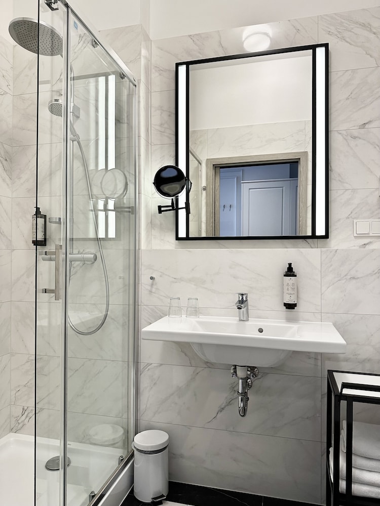 Amber Design Residence