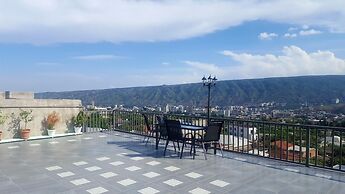 Upstairs Hotel Tbilisi