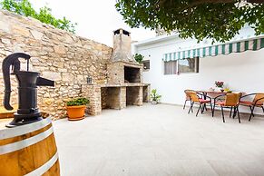 Guest House Mara