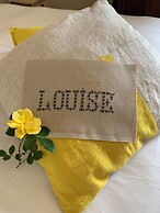 L' Hôte Antique