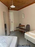 Kustnära Vandrarhem - Hostel