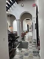 352 Guest House