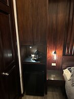352 Guest House