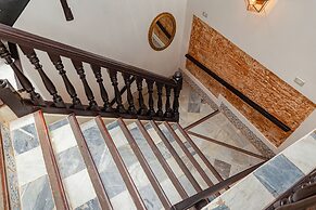 352 Guest House