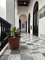 352 Guest House