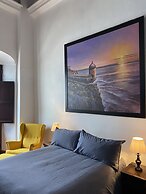 352 Guest House