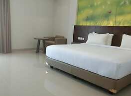 Emerald Hotel