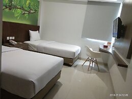 Emerald Hotel