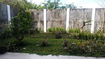 Emerald Hotel