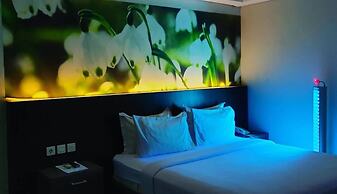 Emerald Hotel