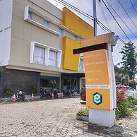 Emerald Hotel
