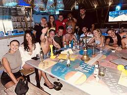 Clandestino - Hostel