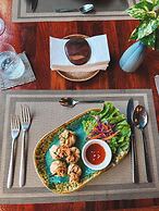 Lao Poet Hotel