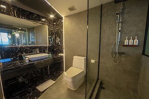 Lao Poet Hotel