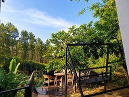 Mount Crest Lodge