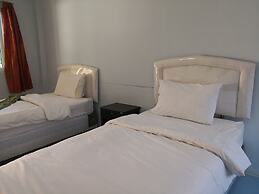 Rungrod Grand Hotel