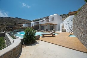 Amaris Mykonian Residence
