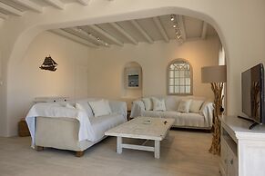 Amaris Mykonian Residence
