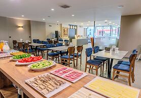 Evim Hotel