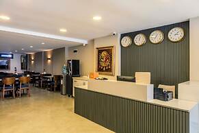 Evim Hotel