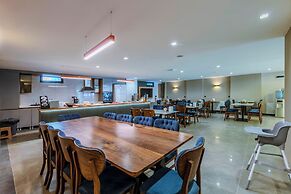 Evim Hotel