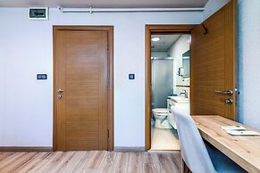 Evim Hotel