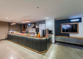 Evim Hotel