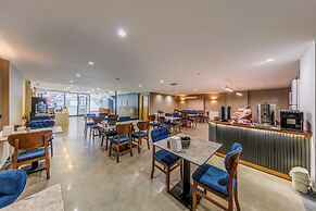 Evim Hotel