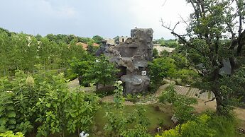 Tathastu Pench