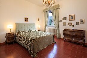 Stefano Resort