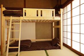 Hostel Tomal