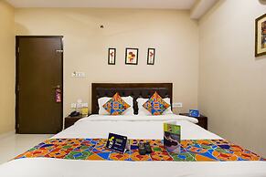 FabExpress Travelers Lodge
