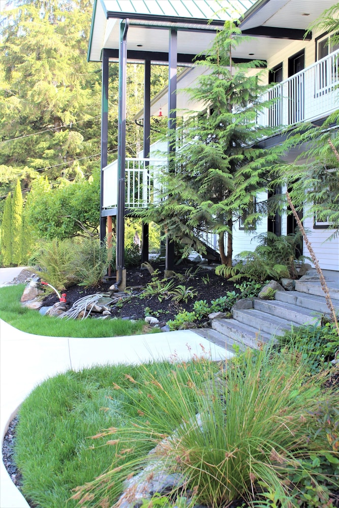 West Coast Trail Lodge