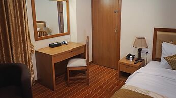 Hotel 99 Yangon