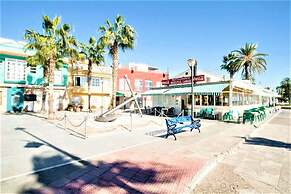 Holiday Beach Apartments Veronica
