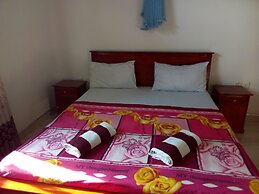 Daisy villa