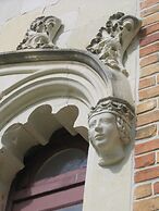 Chateau Valcreuse